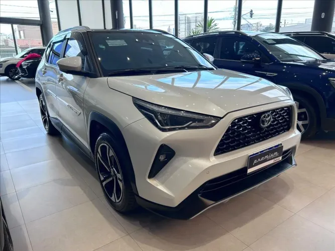 Toyota Yaris Cross XRE 1.5 16V 5p Aut. (Híbrido) 2026
