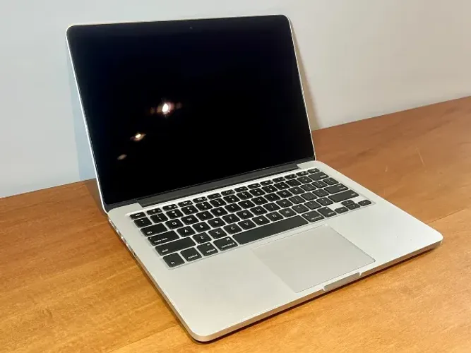 Macbook Pro Retina 2015 - 13 pol. - Intel i7 - 16gb RAM - 512gb - Bateria Nova - A1502