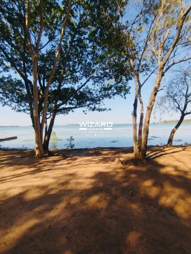 Terreno à venda no Condomínio Riviera
