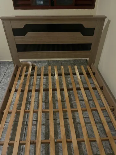 Vendo cama de casal