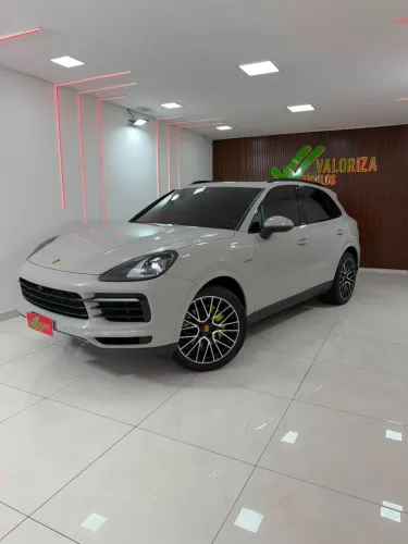 Porsche Cayenne E-hybrid 3.0 V6 462cv 2021