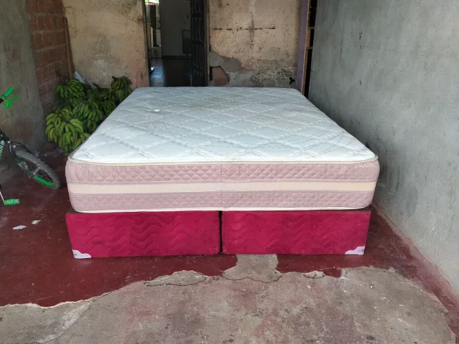 Cama Queen