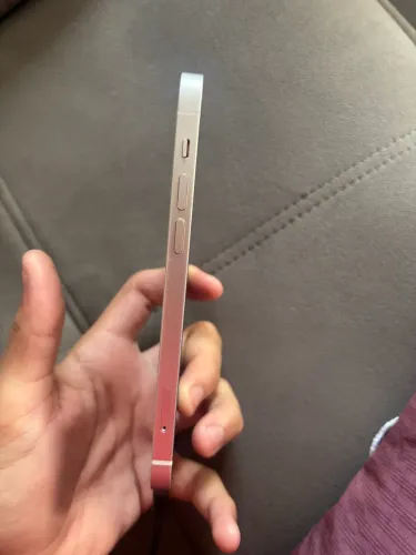 * iPhone 12 Branco Sem Detalhes