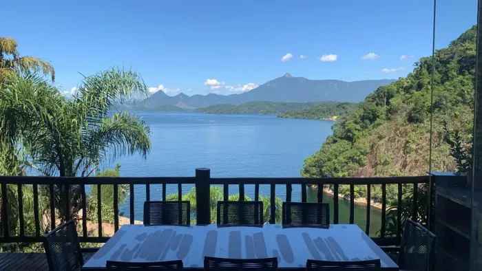 Casa em Angra dos Reis 4 suítes 280 m2 Condomínio Porto Maui.