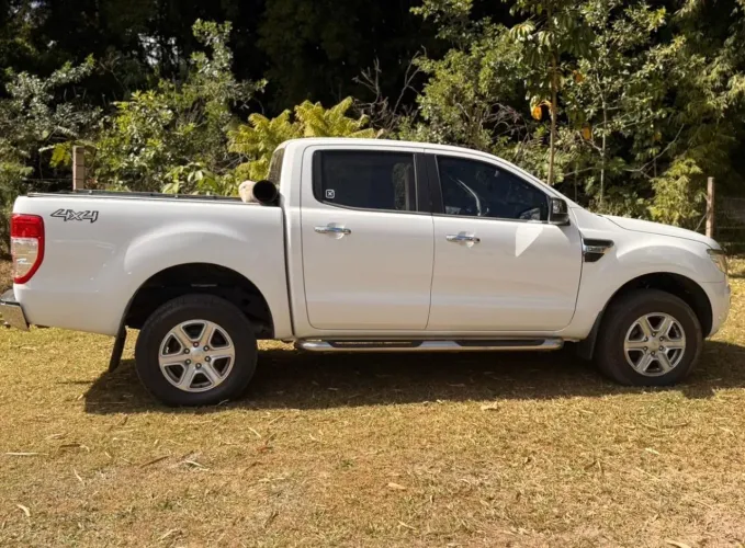 Ford Ranger XLT 3.2 20V 4X4 CD Diesel Aut. 2015