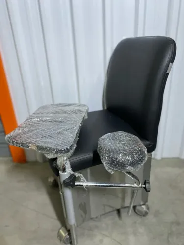 cadeira de manicure c gavetas