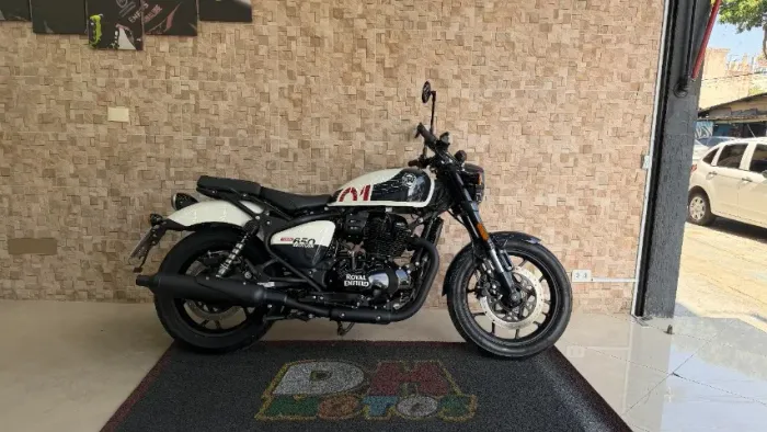 Royal Enfield Shotgun 650 2026 Branca