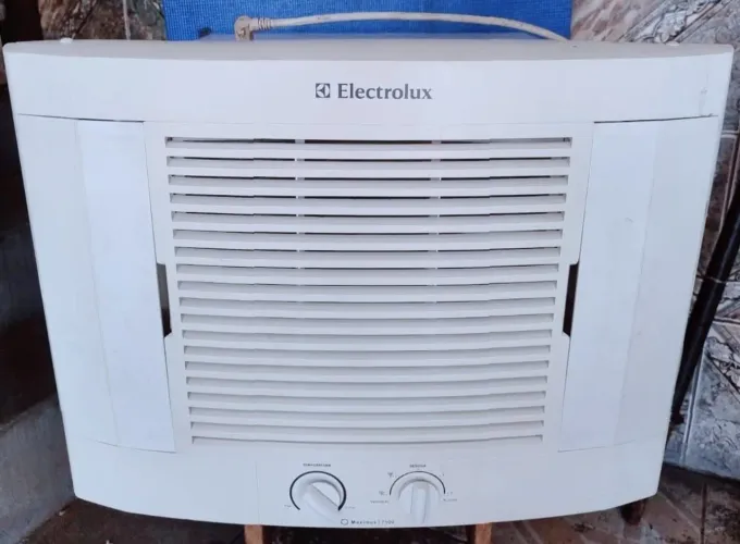 Vendo ar condicionado Electrolux gelando muito bem