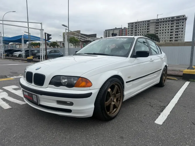 BMW 325I A 2001