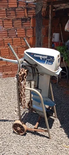 Motor polpa evenrud 15 hp
