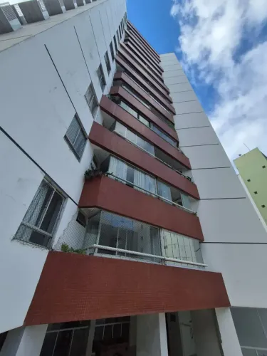 Imóvel para venda possui 80 metros quadrados com 3 quartos em Pituba - Salvador - BA