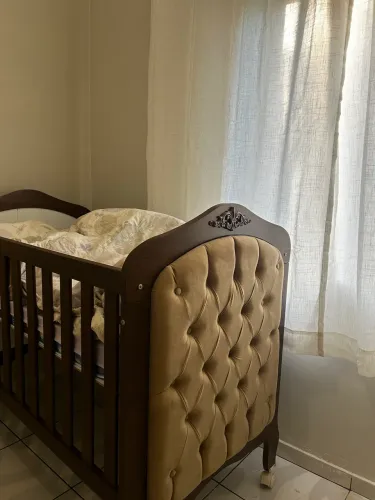Berço com captonê