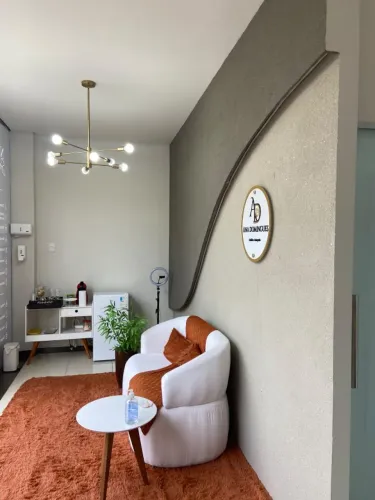 ALUGA-SE SALA COMERCIAL NA AV. MG-212, BAIRRO CANAÃ EM IPATINGA.