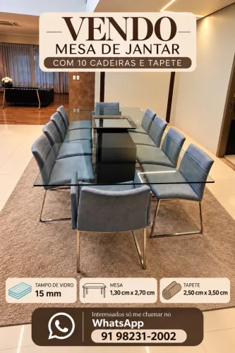 MESA DE JANTAR COM 10 CADEIRAS, TAMPO DE VIDRO E TAPETE
