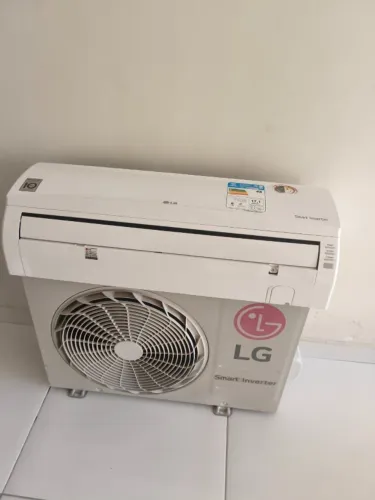 Ar Condicionado LG 9000 BTUs Smart Inverter - Revisado + Motor Original Novo