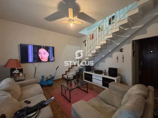 Condominio em Rua Cruz e Sousa - 140m² (Ref: CA8022)