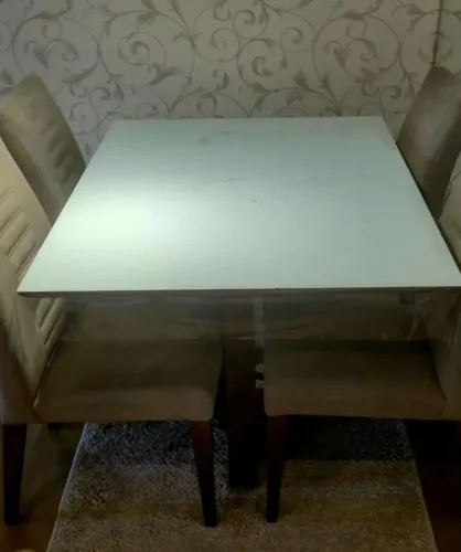 Mesa 4 Lugares Excelente Estado Preço Abaixo para Vender Rápido