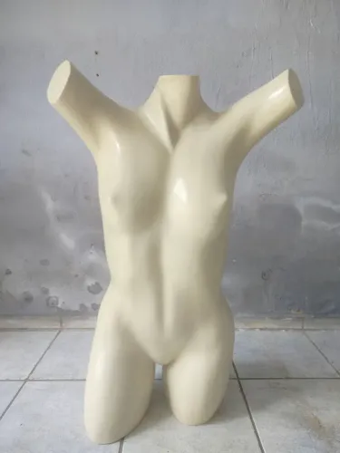 Manequin feminino 