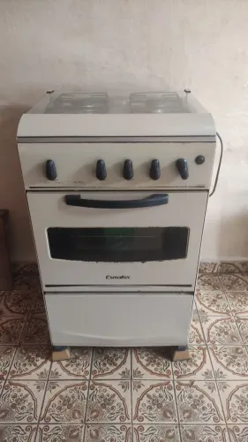 Vendo fogão 4 bocas acendimento automático