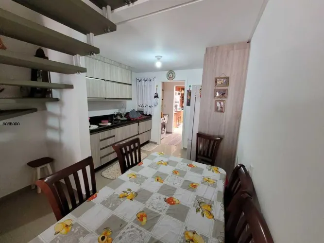 Sobrado para Venda em Camboriú, São Francisco de Assis, 2 dormitórios, 2 banheiros, 1 va