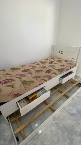 cama de solteiro com auxiliar