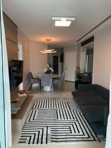 Imóvel para aluguel quadra mar com 3 quartos em Centro - Balneário Camboriú - SC