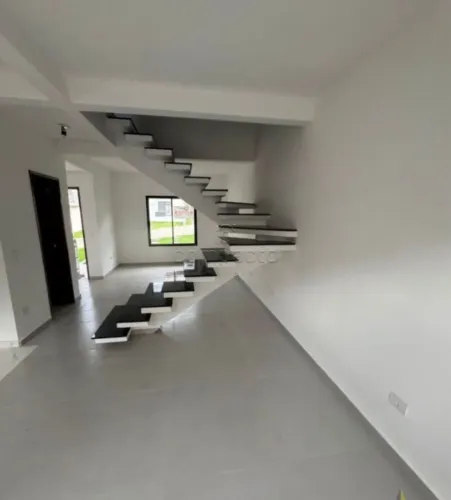 Casa Nova 3 Dormitórios | 1 Suíte | Lavabo | 2 Vagas | Condomínio com Lazer Completo