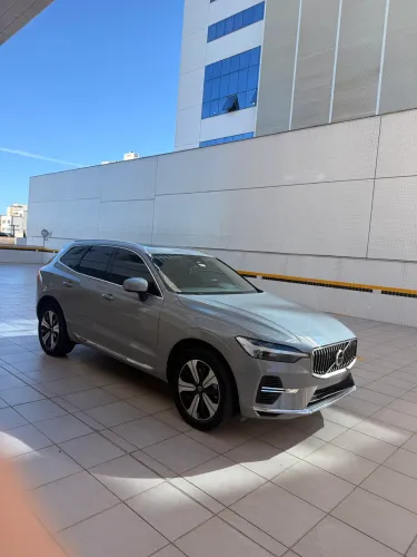 Volvo XC-60 T-8 Plus 2.0 AWD (híbrido) 2024