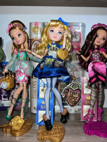 Ever after high Blondie Lockes