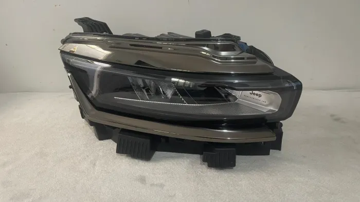 Farol Jeep Commander 2025/2026 Full lead lado direito fumê Original.