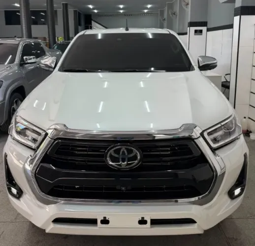 Toyota Hilux CD SRX 4X4 2.8 TDI 16V Diesel Aut. 2025