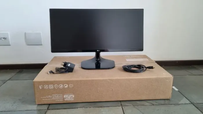 Monitor LG LED 25 polegadas Ultrawide