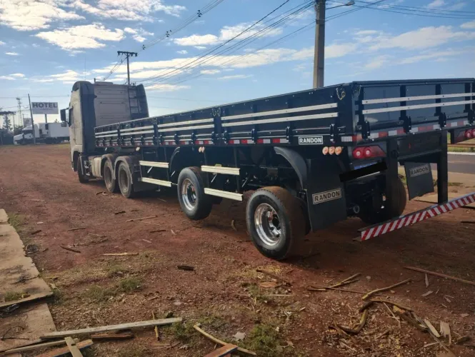 Carreta 2 eixos 20/21 R$90.000,00