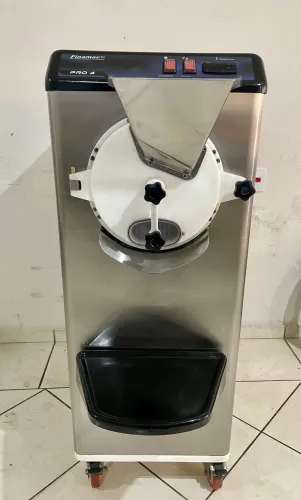 Máquina de sorvete açaí e gelatos Finamac Pro 4