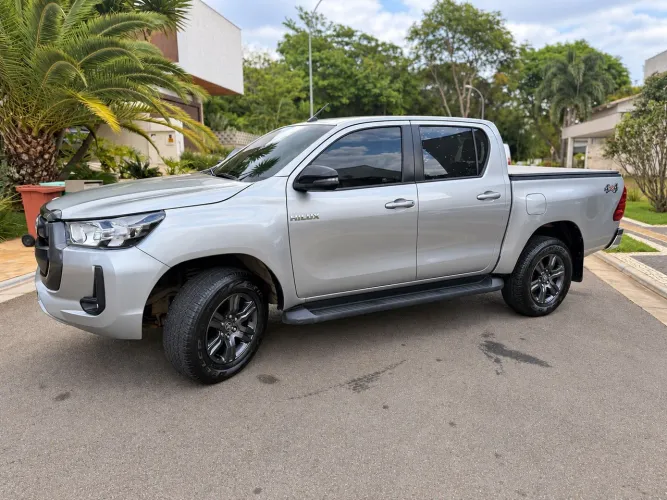 Toyota Hilux CD SR 4X4 2.8 TDI Diesel Aut. 2020