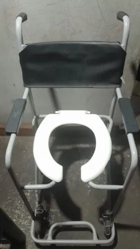 Cadeira de rodas a venda