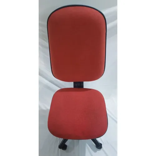 Cadeira giratória executiva.