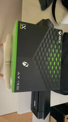 Xbox Series X 1TB Impecável + 2 Controles + 6 Jogos Físicos e NF