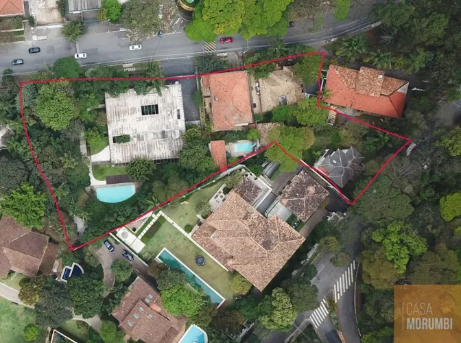 TERRENO COM CASA DE 3.100M² NA REGIÃO DA CIDADE JARDIM-ZER1