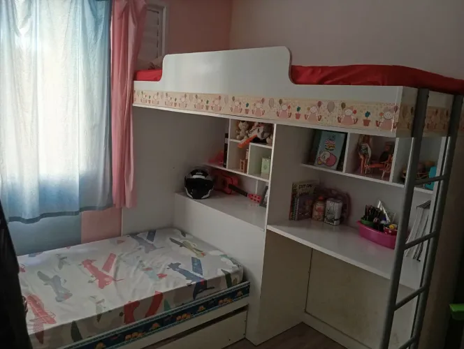 Cama de solteiro em formato de L