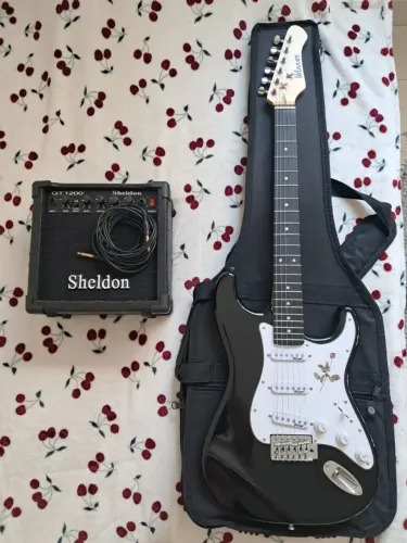 Guitarra Winner e Amplificador 
