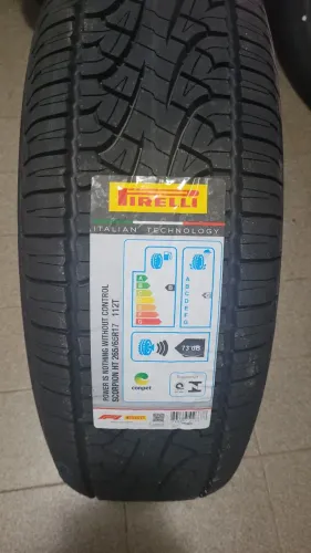 Pneus ,,,, 265 65 17 ,,, Pirelli ,, novos ,, ( leia )