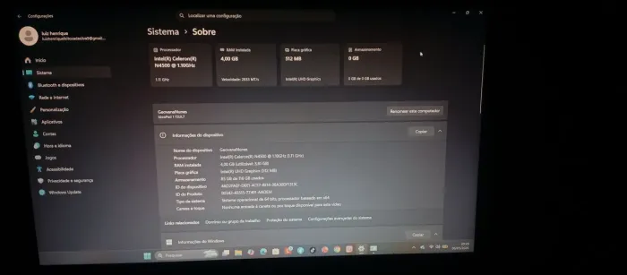 Vendo notebook com 1 mês de uso 
