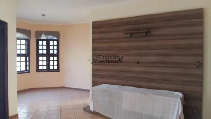 Casa Locada Para Permuta com Imóvel Comercial