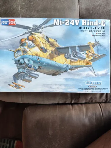 Kit HobbyBoss 1/48 Helicóptero Mi-24v Hindi E