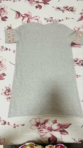Vestido cinza com Rose