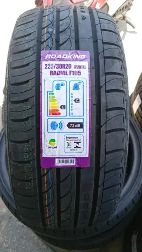 Pneu aro 20 225.30 Golf Jetta 