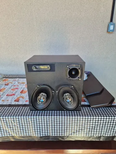 Caixa de som pionner mini bob usada sem modulo