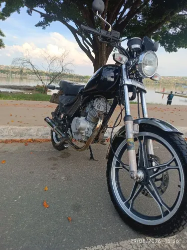 Suzuki intender 125