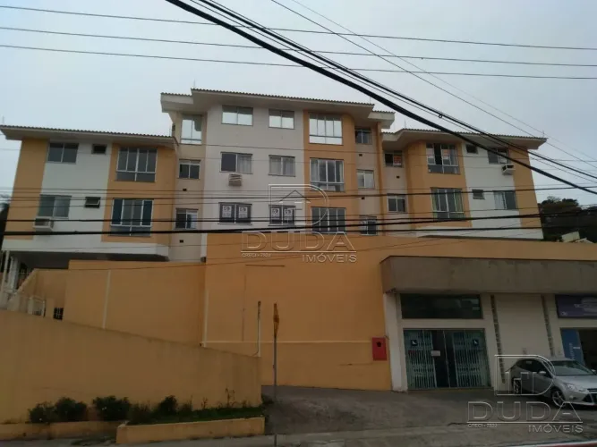 Apartamento no SACO DOS LIMÕES